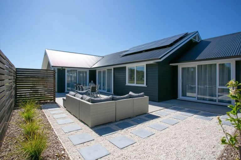 Photo of property in 51 Mike Smith Drive, Cambridge, 3434