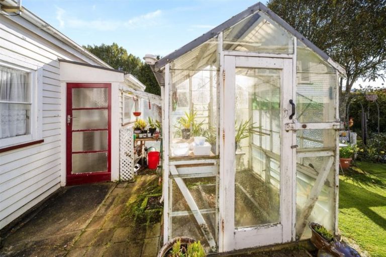 Photo of property in 257 High Street, Eltham, 4322