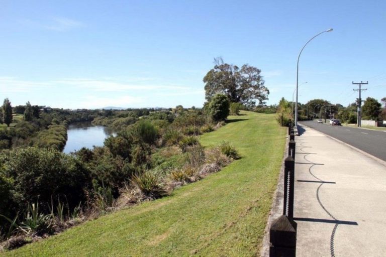 Photo of property in 213 Pukete Road, Pukete, Hamilton, 3200
