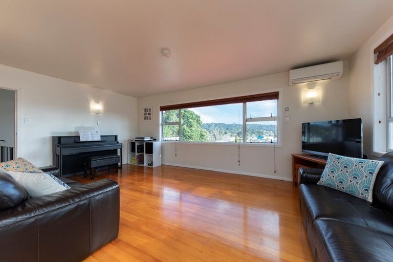 Photo of property in 108 Captain Scott Road, Glen Eden, Auckland, 0602