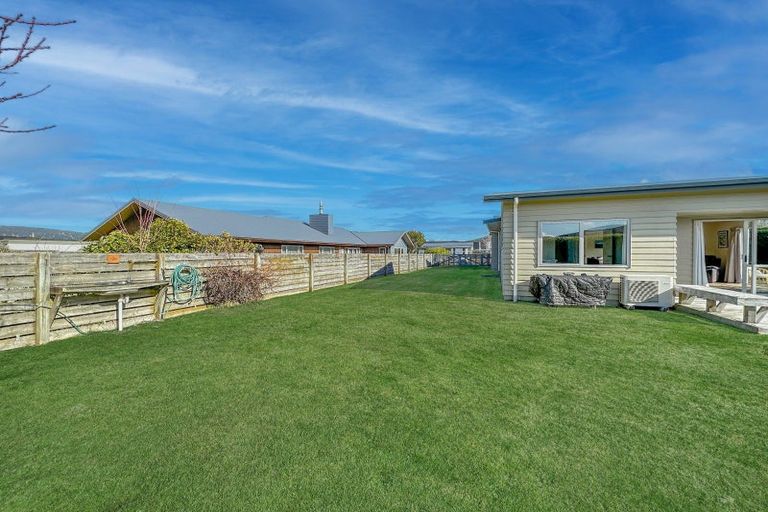 Photo of property in 53 Montgomery Crescent, Kinloch, Taupo, 3377