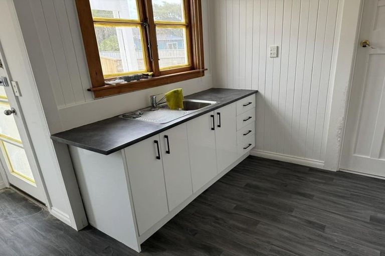 Photo of property in 107 Bell Road, Waiwhetu, Lower Hutt, 5010