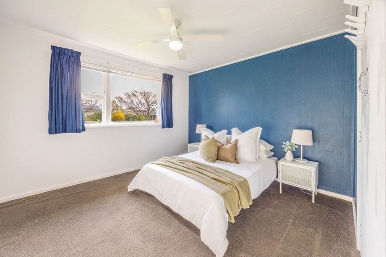 Photo of property in 8 Crichton Place, Taradale, Napier, 4112