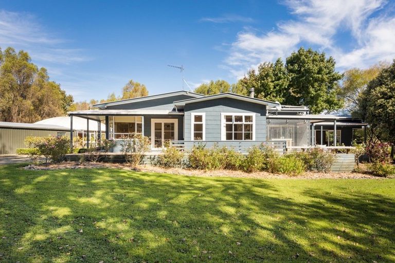 Photo of property in 1633 State Highway 3, Awahuri, Palmerston North, 4476