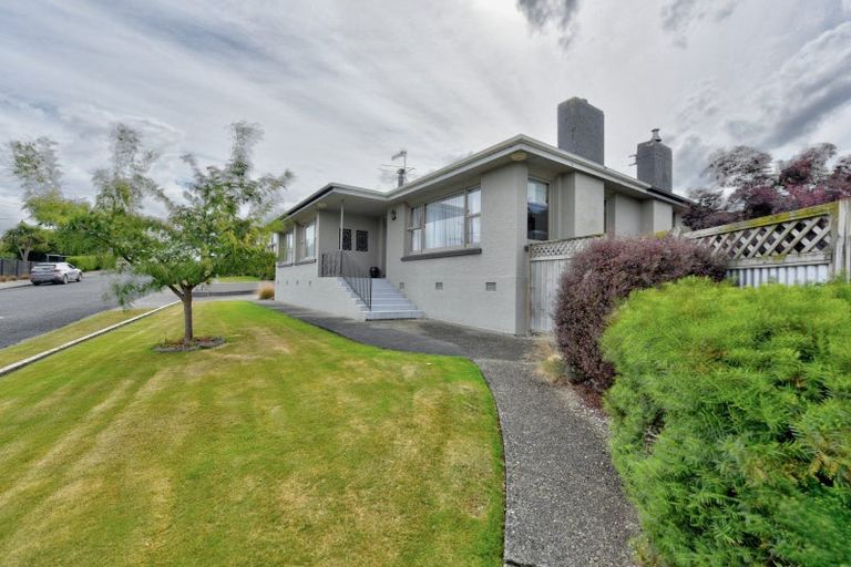 Photo of property in 37 Johnston Street, Gore, 9710