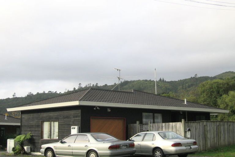 Photo of property in 3/12 Raukawa Street, Stokes Valley, Lower Hutt, 5019