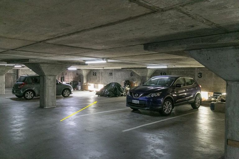 Photo of property in Metro Apartments, 5/220 Thorndon Quay, Pipitea, Wellington, 6011