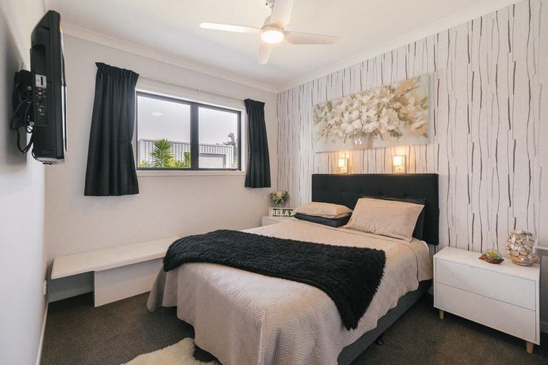 Photo of property in 50a Pratt Avenue, Foxton Beach, Foxton, 4815