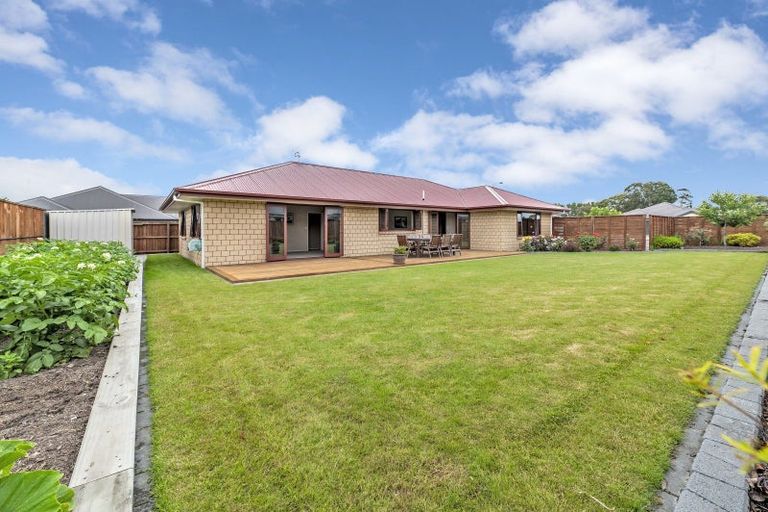 Photo of property in 92 Acacia Avenue, Rangiora, 7400