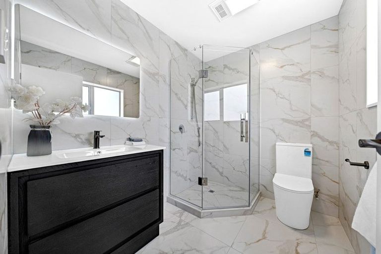 Photo of property in 50 Hari Road, Karaka, 2113