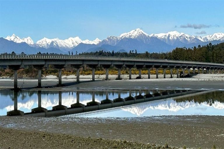 Photo of property in 294 Hampden Street, Hokitika, 7810