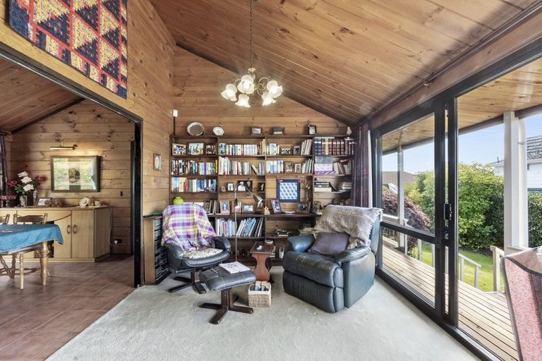 Photo of property in 25 Madill Road, St Andrews, Hamilton, 3200