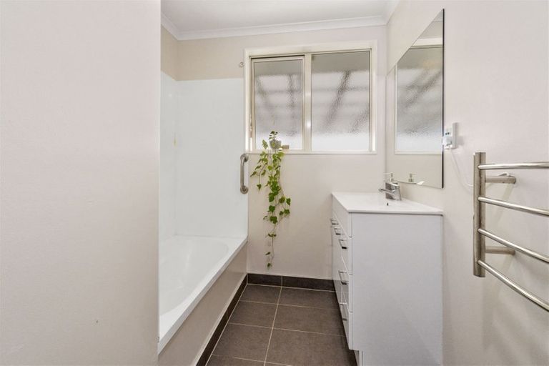 Photo of property in 29 Serenity Place, Otara, Auckland, 2023