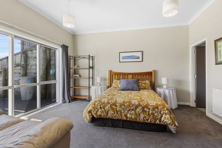 Photo of property in 7 Montserrat Place, Grenada Village, Wellington, 6037