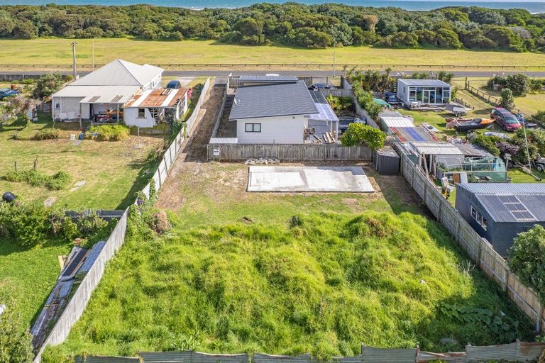 Photo of property in 46 Seafront Road, Castlecliff, Whanganui, 4501