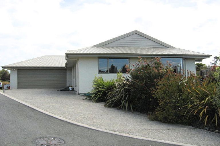 Photo of property in 12 Lionel Place, Mapua, 7005
