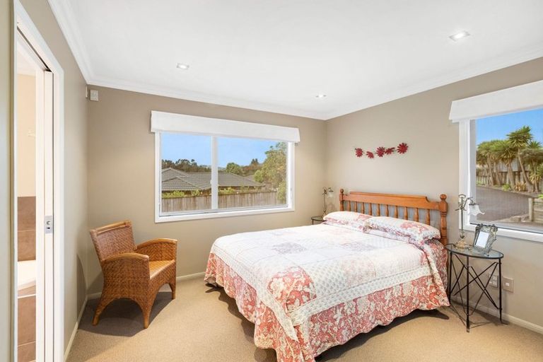 Photo of property in 69b Karamea Street, Whalers Gate, New Plymouth, 4310