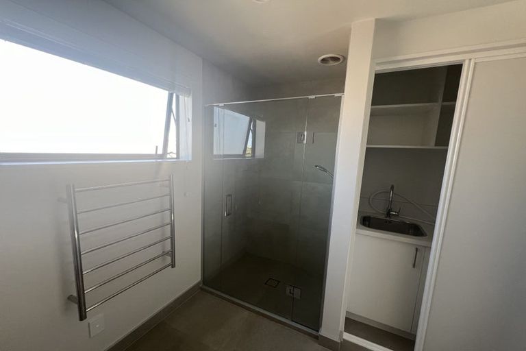 Photo of property in 2/113 Burke Street, Sydenham, Christchurch, 8023