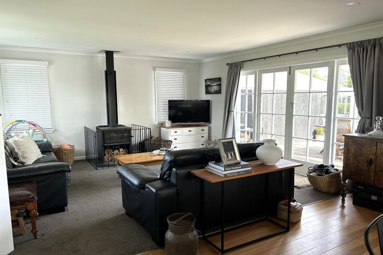 Photo of property in 9 Woodville Street, Leeston, 7632