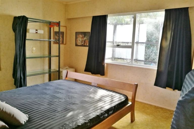 Photo of property in 3 Mckenzie Road, Mangere Bridge, Auckland, 2022