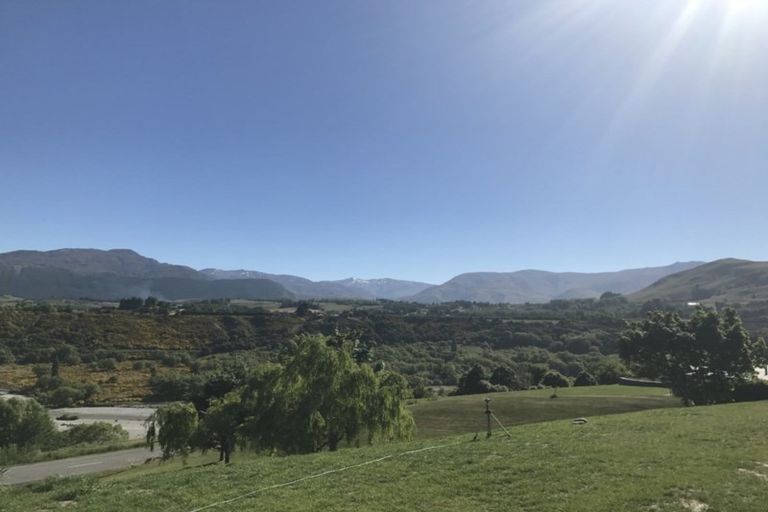 Photo of property in 1 Beechwood Lane, Lower Shotover, Queenstown, 9371