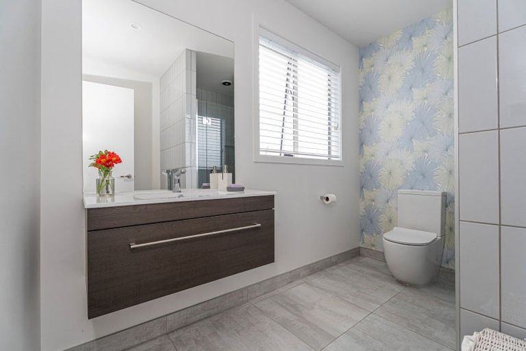 Photo of property in 7 Awatea Drive, Whitianga, 3510