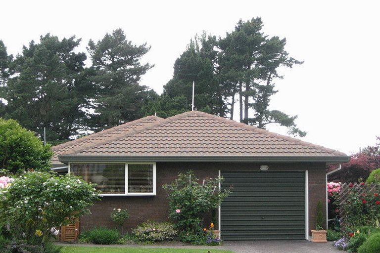 Photo of property in 2/19 Mulberry Place, Redwood, Christchurch, 8051