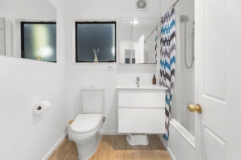 Photo of property in 31 Wye Street, Island Bay, Wellington, 6023