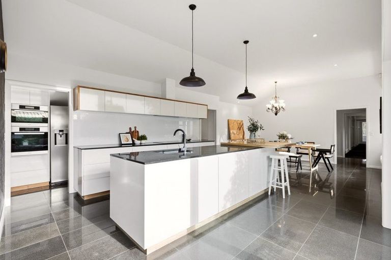 Photo of property in 8 Idris Road, Fendalton, Christchurch, 8052