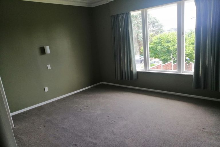 Photo of property in 10 Murray Road, Te Atatu Peninsula, Auckland, 0610