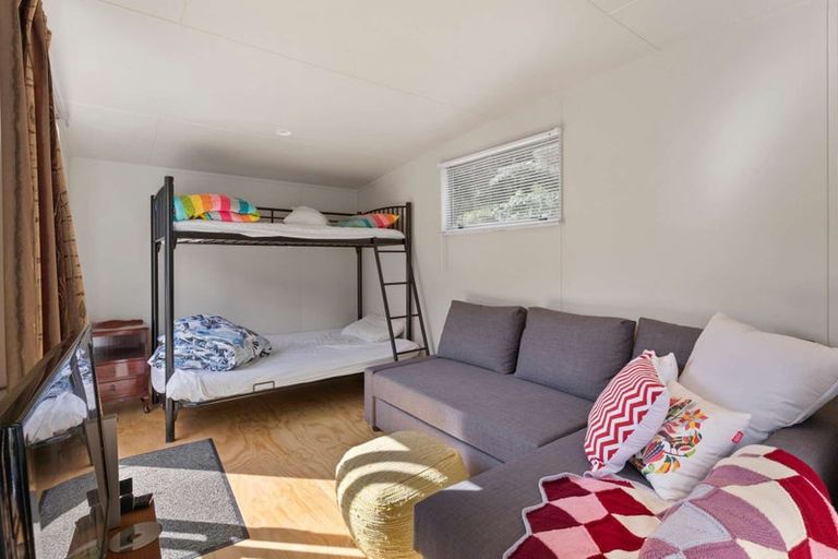 Photo of property in 18 Adlor Hill Road, Port Charles, Coromandel, 3584