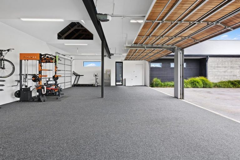 Photo of property in 104 Stoneridge Terrace, Whitford, Manurewa, 2576