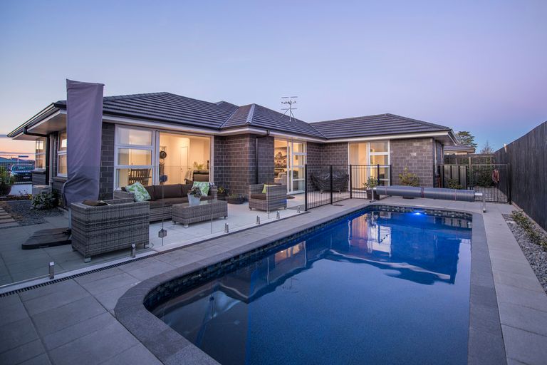 Photo of property in 7 Leet Crescent, Papamoa Beach, Papamoa, 3118