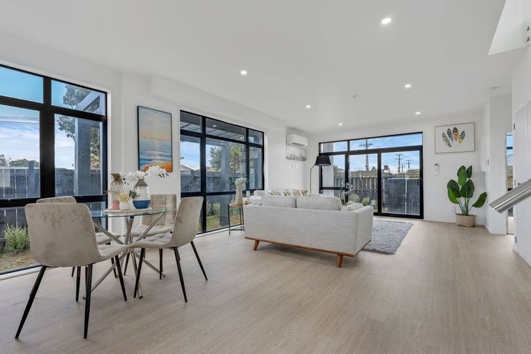 Photo of property in 14c York Road, Papatoetoe, Auckland, 2104