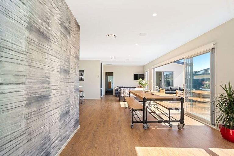 Photo of property in 98 Georgina Street, Marshland, Christchurch, 8083