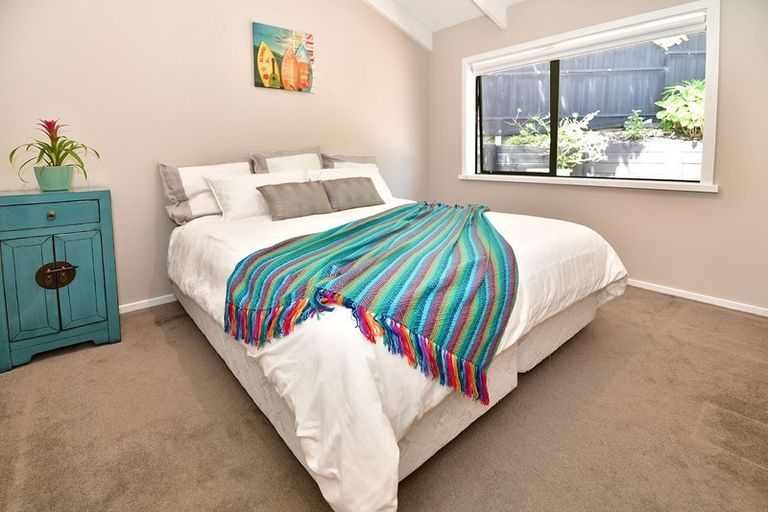 Photo of property in 3 Ngahere Views, Orewa, 0931