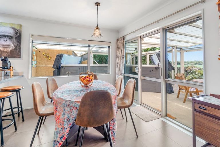 Photo of property in 14 Lowburn Avenue, Waipu, 0510