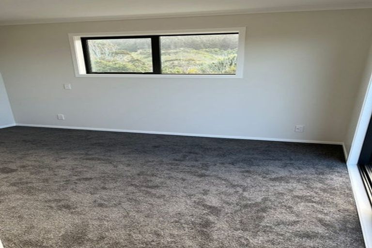 Photo of property in 56 Hokioi Drive, Kenepuru, Porirua, 5022