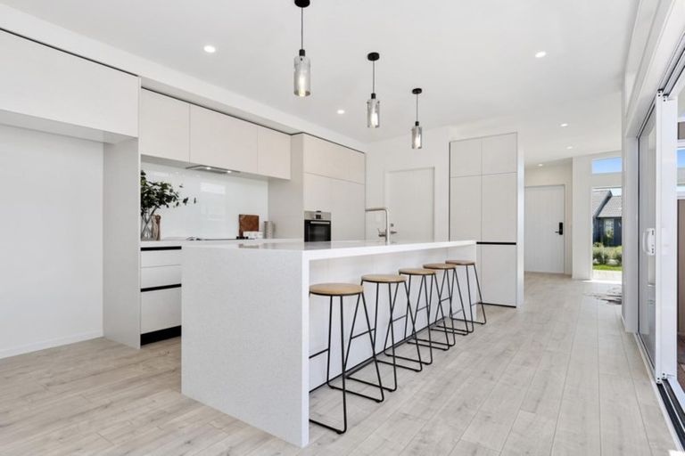 Photo of property in 37 Awatira Drive, Papamoa Beach, Papamoa, 3118