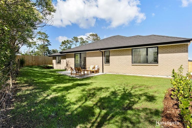 Photo of property in 20 Taupata Lane, Helensville, 0800