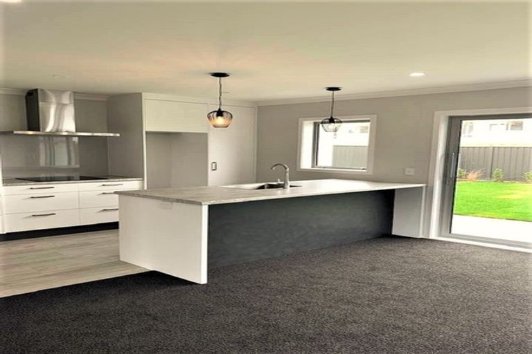 Photo of property in 11 Torea Place, Kenepuru, Porirua, 5022