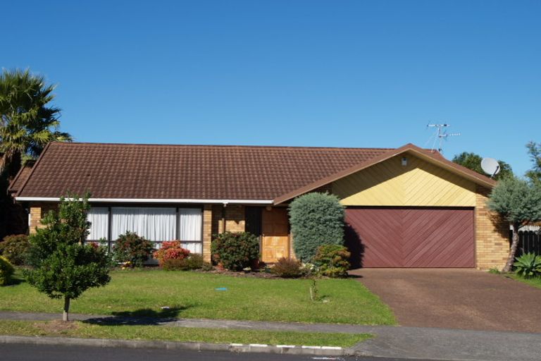 Photo of property in 40 Orangewood Drive, Northpark, Auckland, 2013