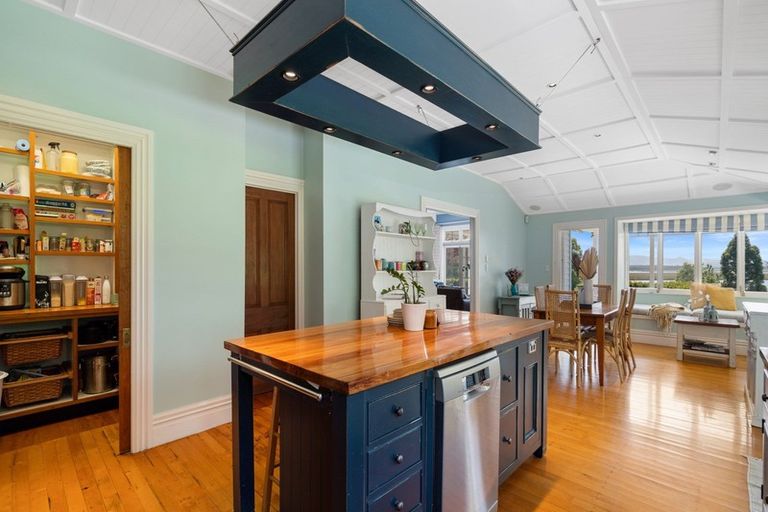 Photo of property in 36 Pahoia Beach Road, Whakamarama, Tauranga, 3172