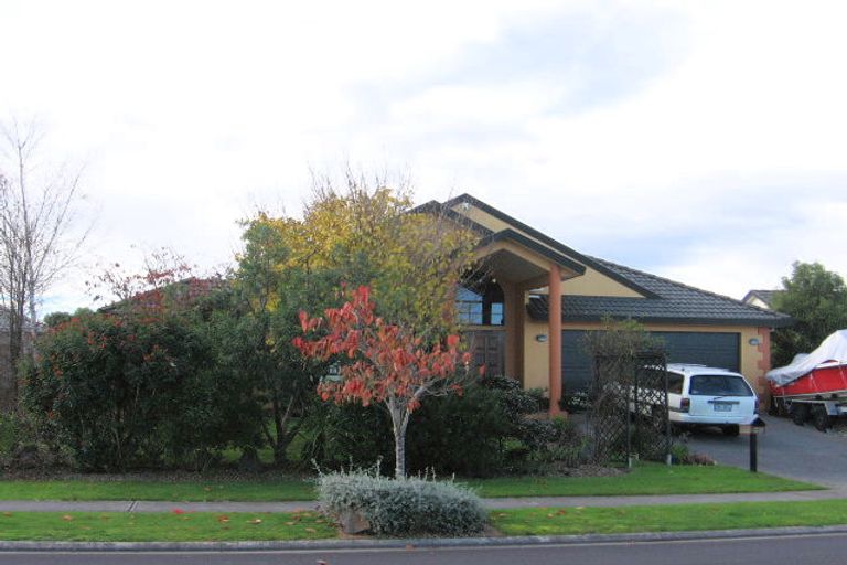 Photo of property in 28 Glanworth Place, Dannemora, Auckland, 2016