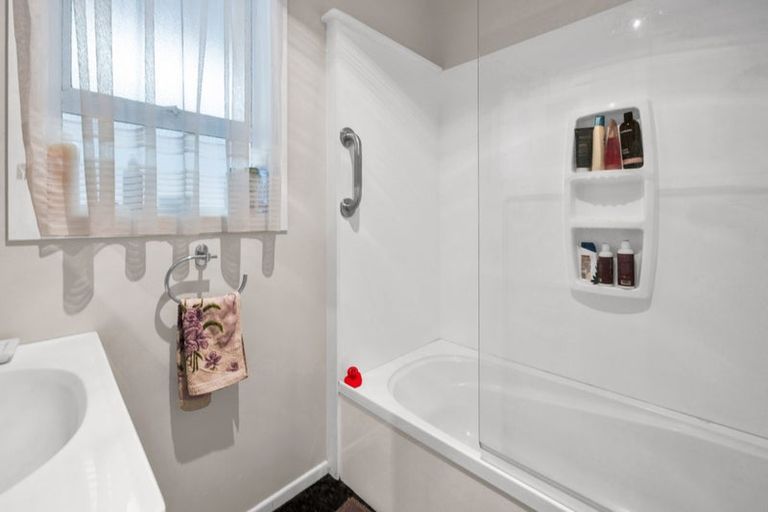 Photo of property in 193 Tasman Street, Opunake, 4616