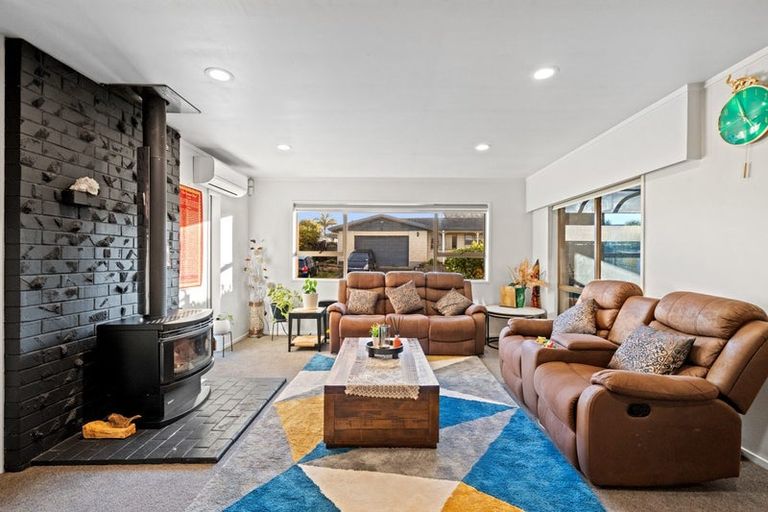 Photo of property in 20 Moloney Terrace, Pukekohe, 2120