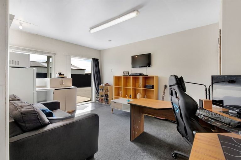Photo of property in 1/3 Finsbury Street, Islington, Christchurch, 8042