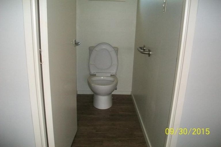 Photo of property in 21 Mawney Road, Henderson, Auckland, 0610