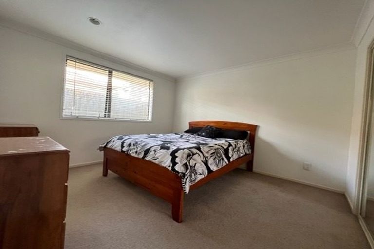 Photo of property in 8 Lucas Way, Albany, Auckland, 0632