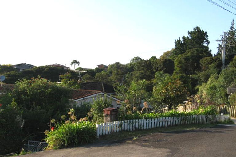 Photo of property in 665 East Coast Road, Browns Bay, Auckland, 0630
